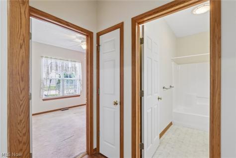 173 Saint Charles Place Elyria OH 44035