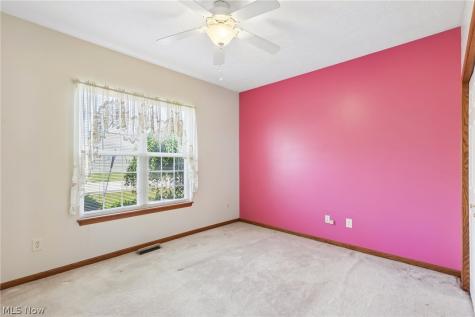 173 Saint Charles Place Elyria OH 44035