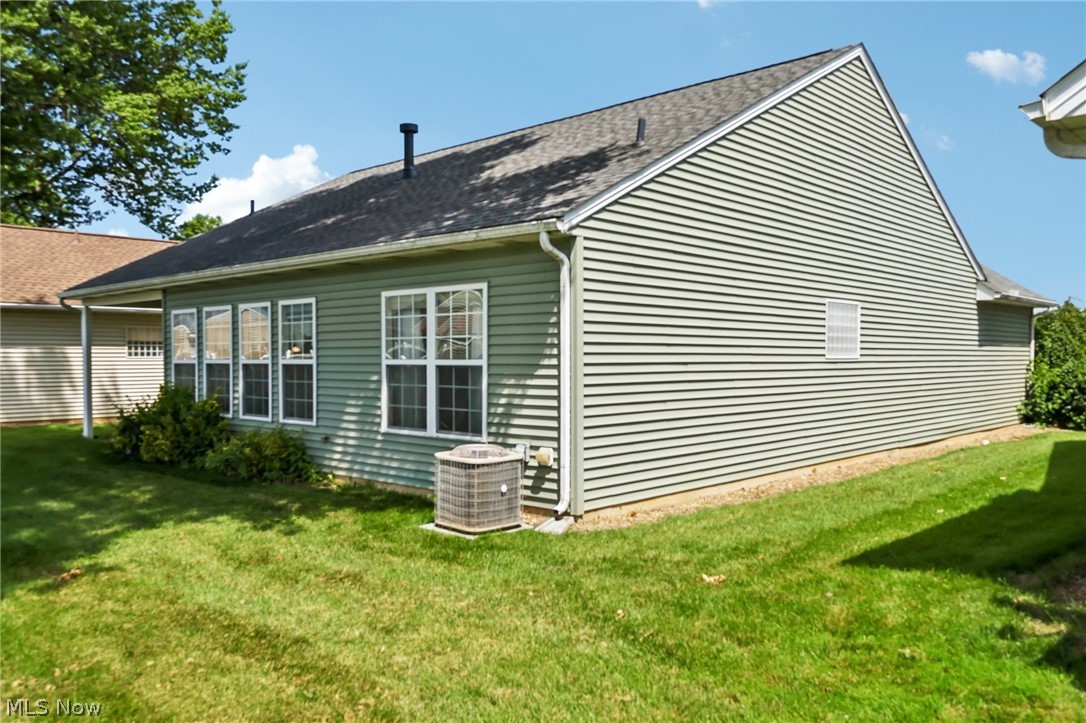 173 Saint Charles Place Elyria OH 44035