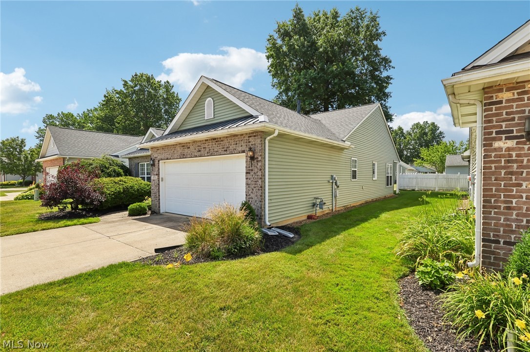 173 Saint Charles Place Elyria OH 44035
