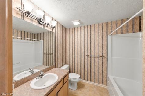 33278 Ambleside Drive Avon Lake OH 44012