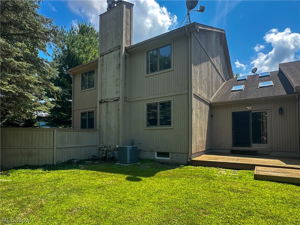 105 Topaz Trail Cortland OH 44410