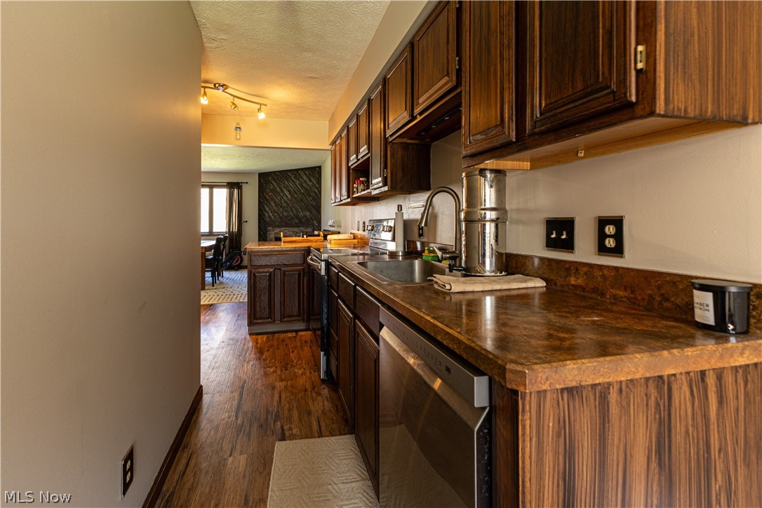 105 Topaz Trail Cortland OH 44410