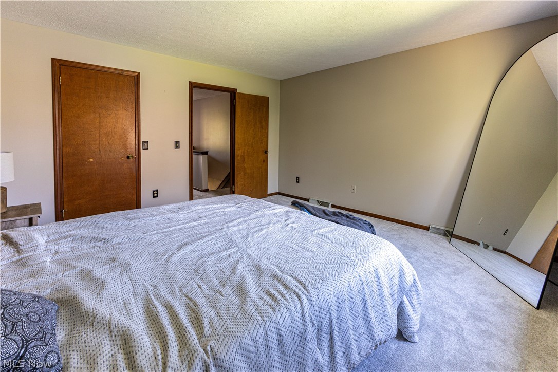 105 Topaz Trail Cortland OH 44410