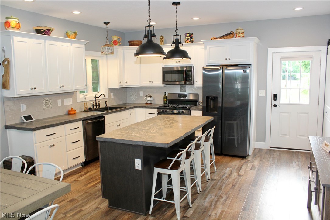 1939 Craig Drive Lake Milton OH 44429