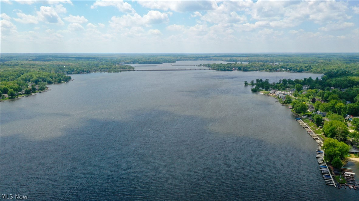 1939 Craig Drive Lake Milton OH 44429