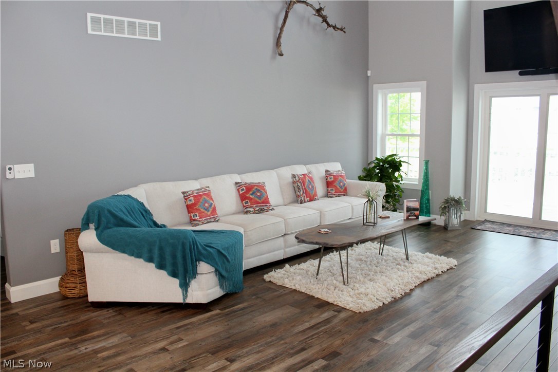 1939 Craig Drive Lake Milton OH 44429