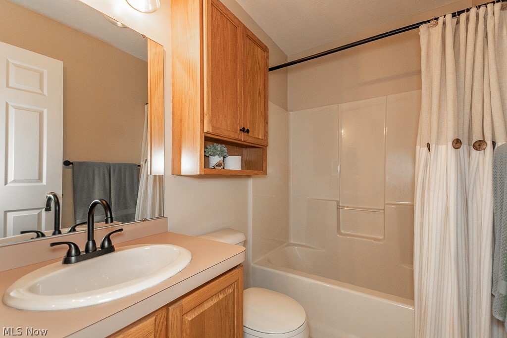 5270 Queen Ann Way Perry OH 44077