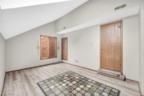 4705 Mayfield Road South Euclid OH 44121