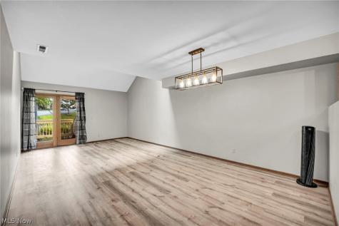 4705 Mayfield Road South Euclid OH 44121