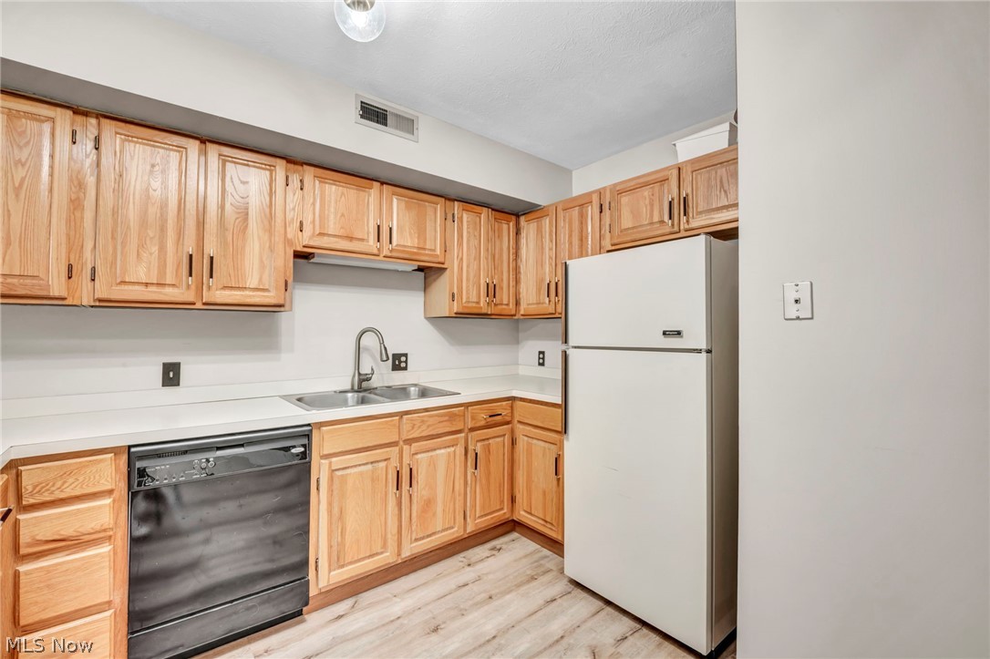 4705 Mayfield Road South Euclid OH 44121