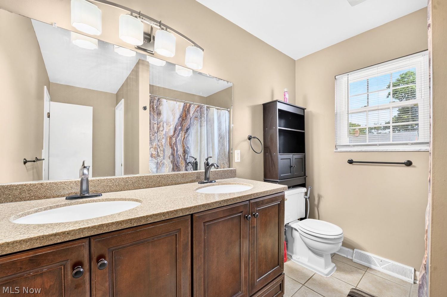 116 Chatham Way Cleveland OH 44124