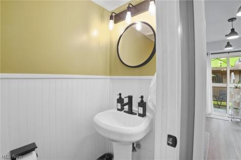 26639 Sprague Road Olmsted Falls OH 44138