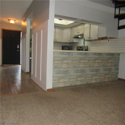 239 Portage Lakes Drive Akron OH 44319