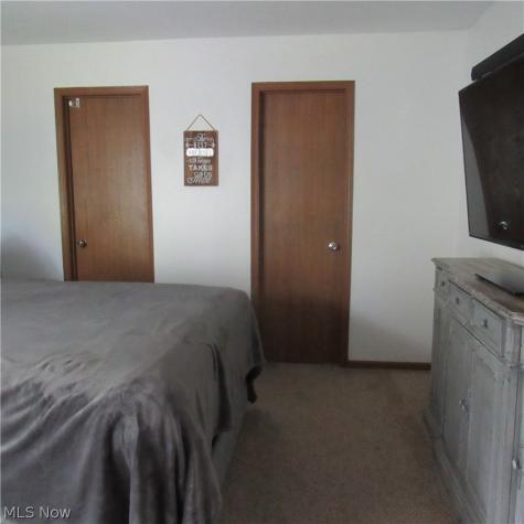 239 Portage Lakes Drive Akron OH 44319