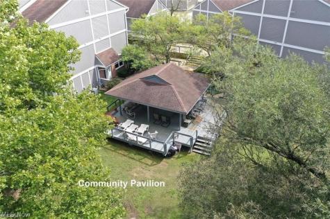 239 Portage Lakes Drive Akron OH 44319