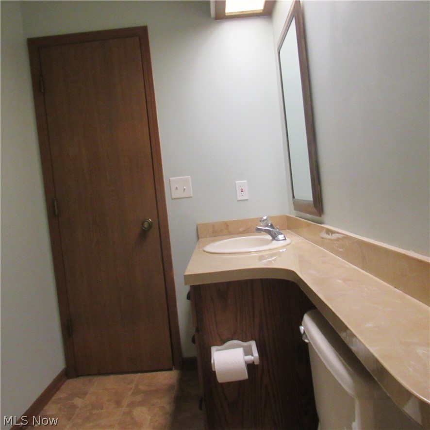 239 Portage Lakes Drive Akron OH 44319