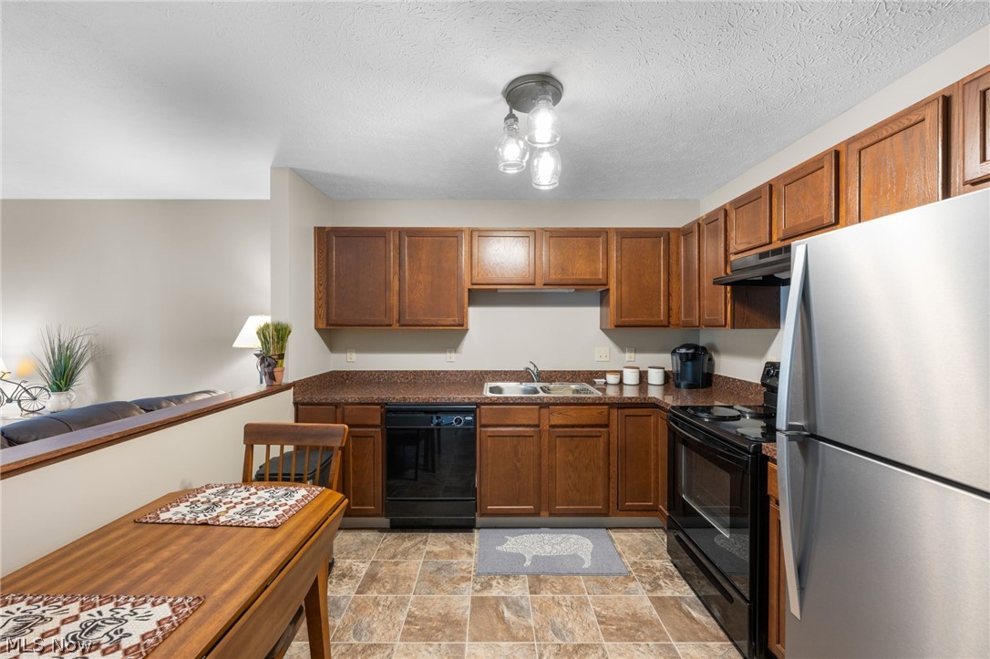 342 Angela Lane Avon Lake OH 44012