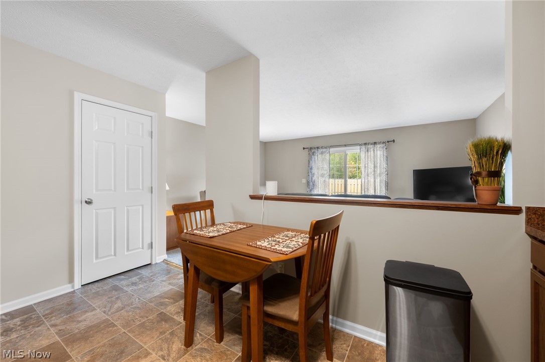 342 Angela Lane Avon Lake OH 44012