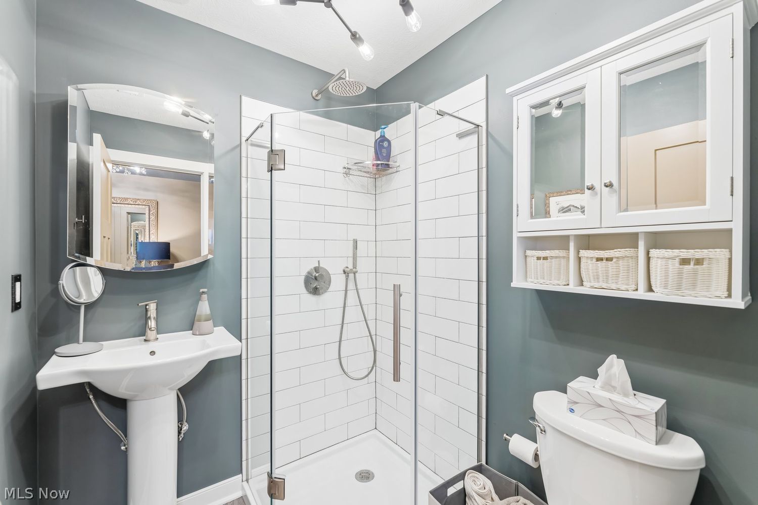 2069 W 34th Place Cleveland OH 44113