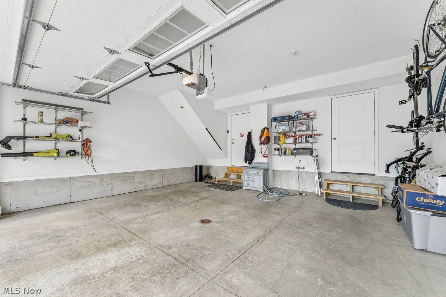 2069 W 34th Place Cleveland OH 44113