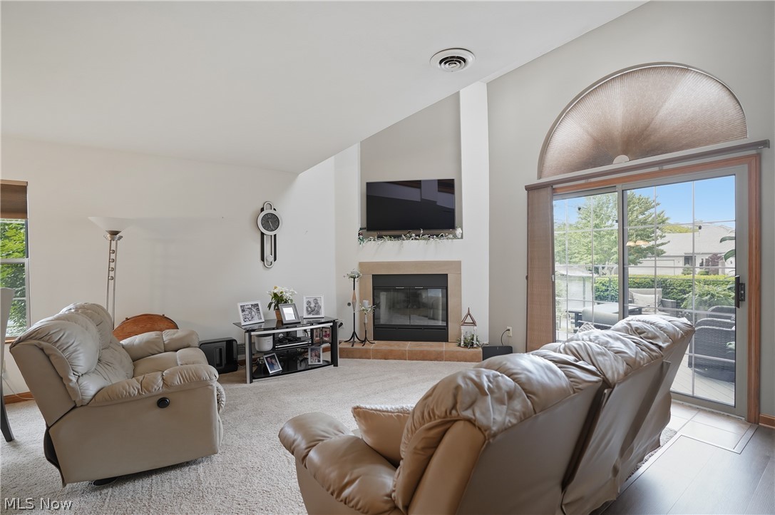 127 S Bayshore Drive Columbiana OH 44408