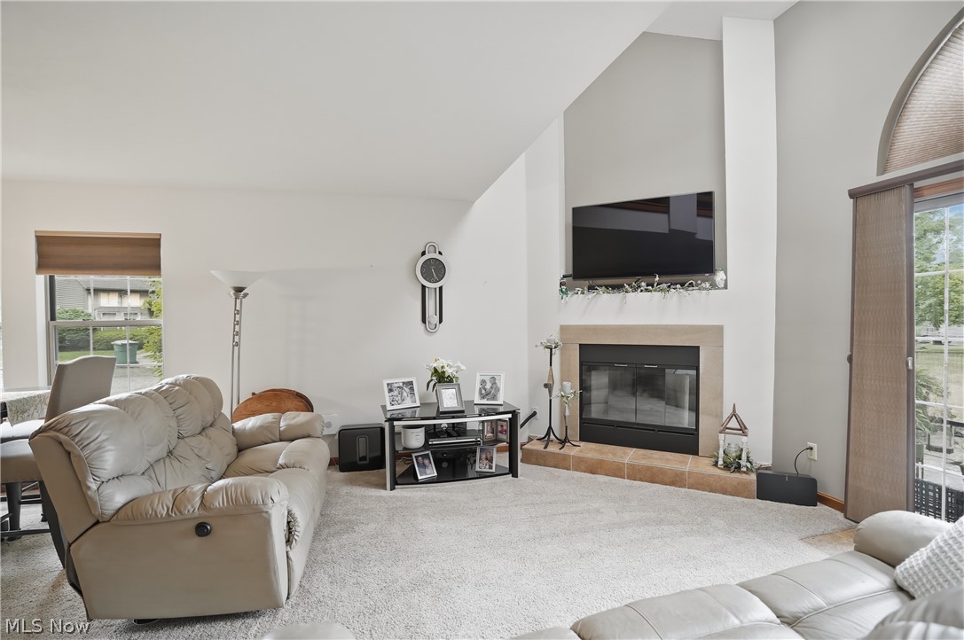 127 S Bayshore Drive Columbiana OH 44408