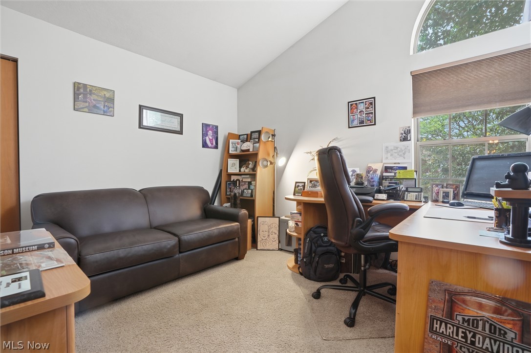 127 S Bayshore Drive Columbiana OH 44408
