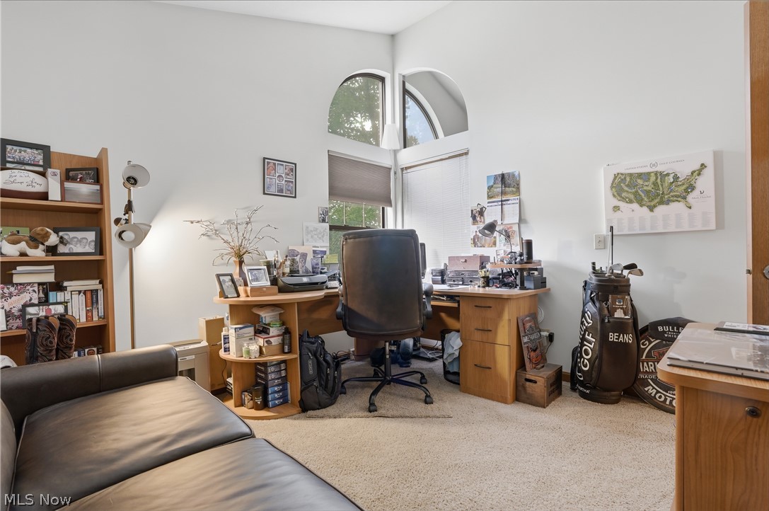 127 S Bayshore Drive Columbiana OH 44408