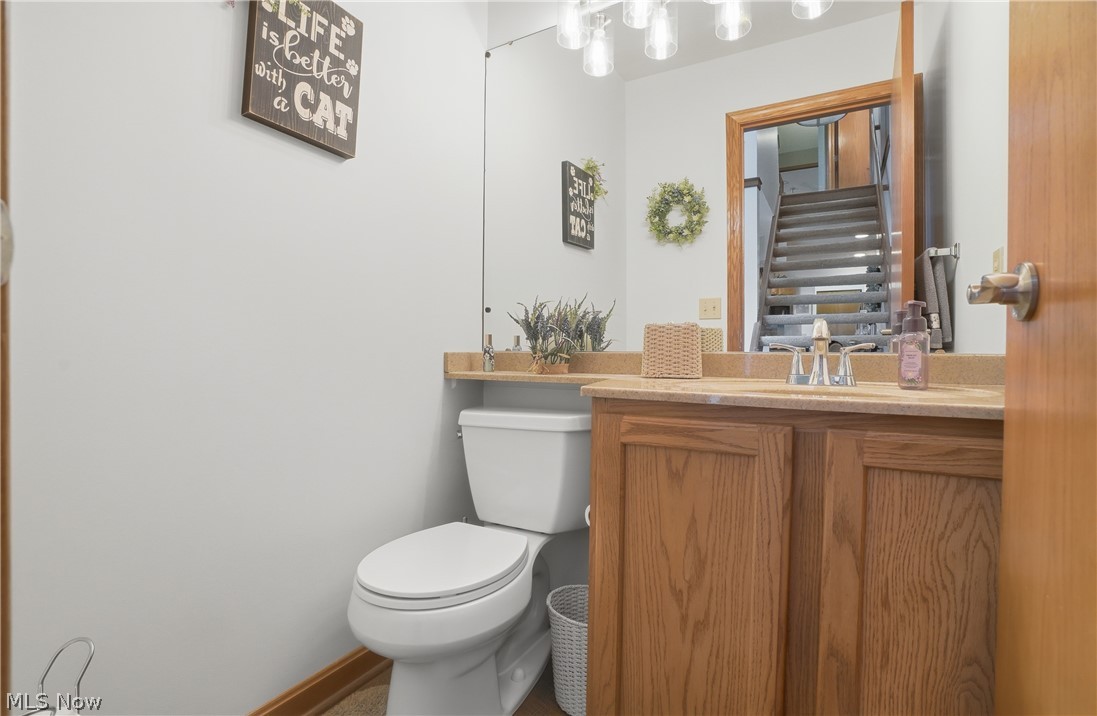127 S Bayshore Drive Columbiana OH 44408