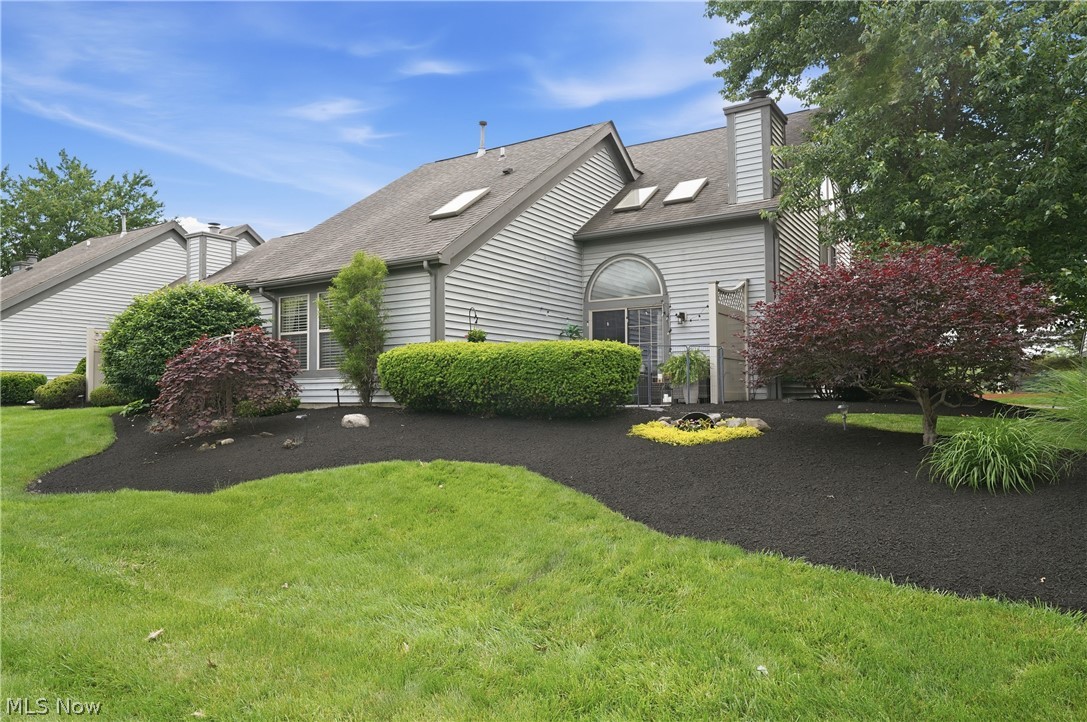 127 S Bayshore Drive Columbiana OH 44408