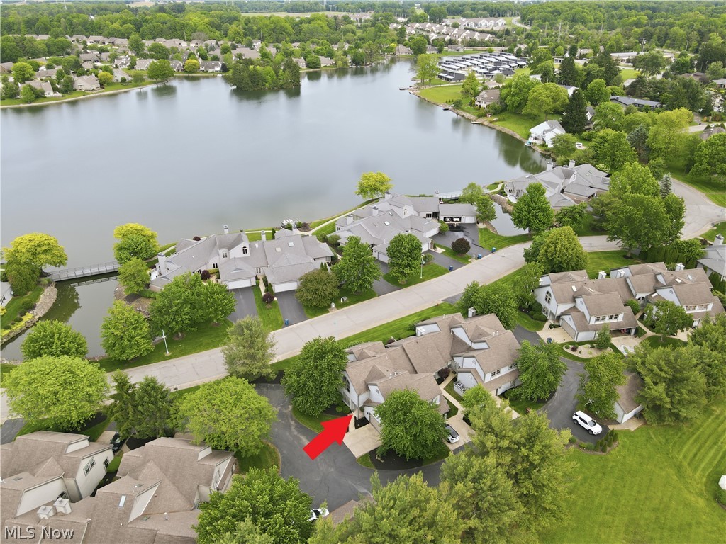127 S Bayshore Drive Columbiana OH 44408