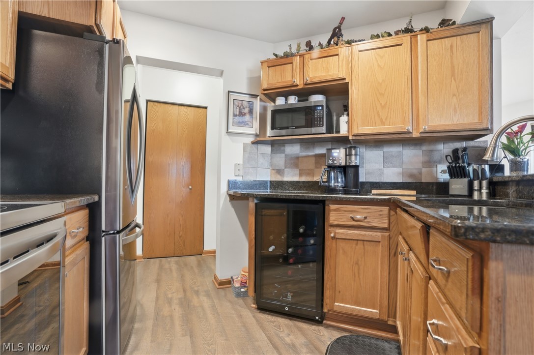 127 S Bayshore Drive Columbiana OH 44408