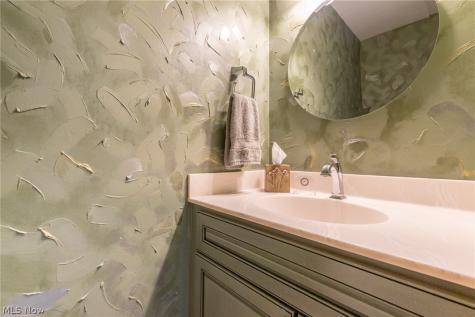 3 Windrush Lane Beachwood OH 44122