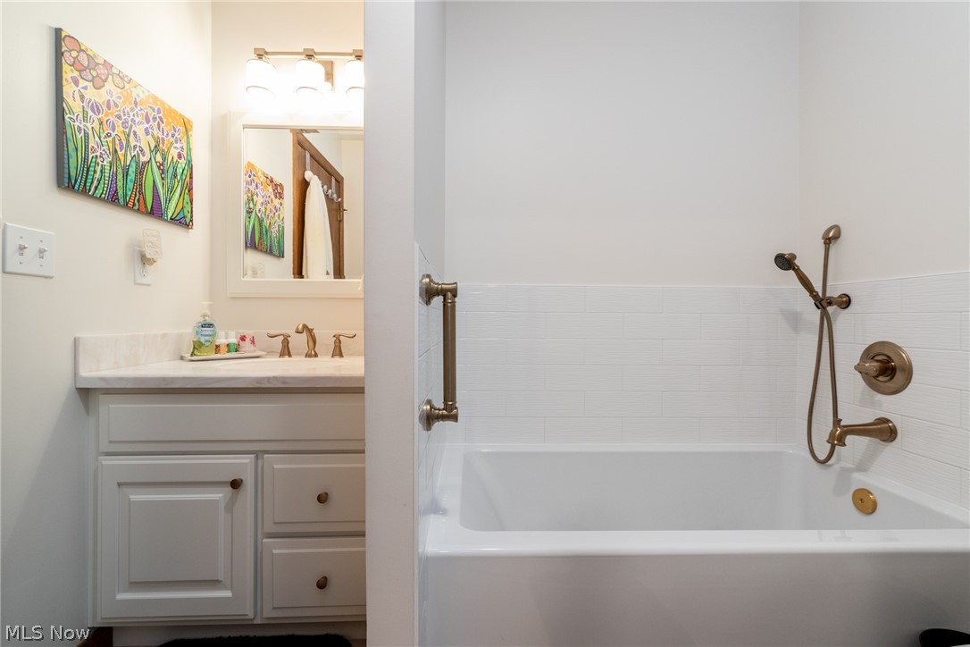 3 Windrush Lane Beachwood OH 44122
