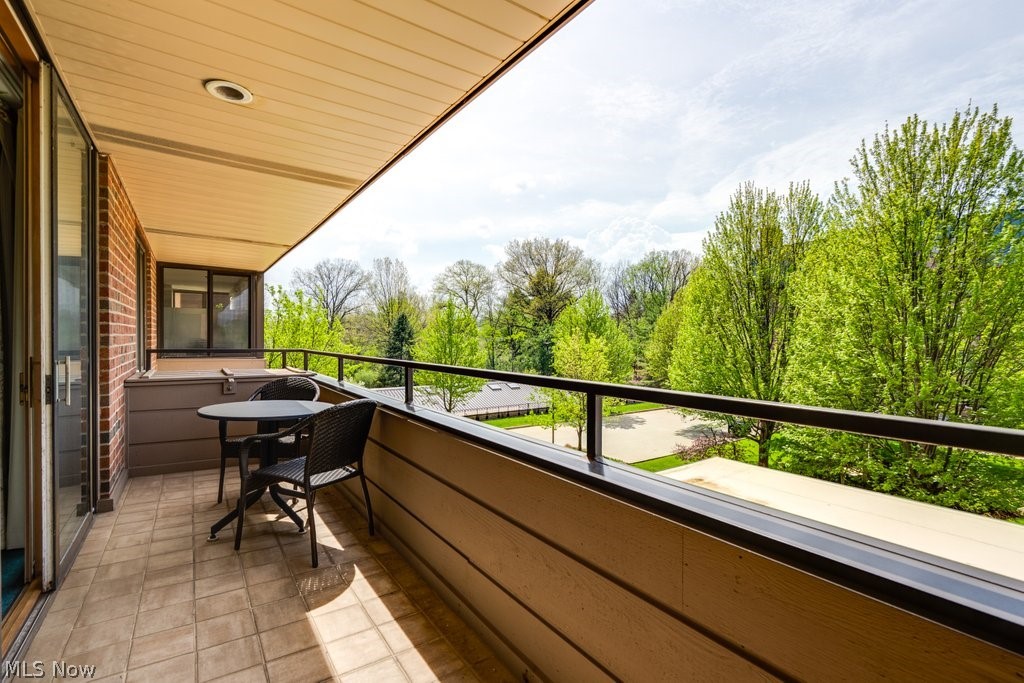 5200 Three Village Drive Lyndhurst OH 44124