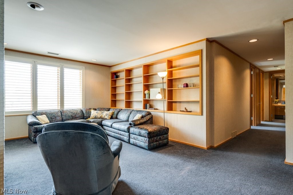 5200 Three Village Drive Lyndhurst OH 44124