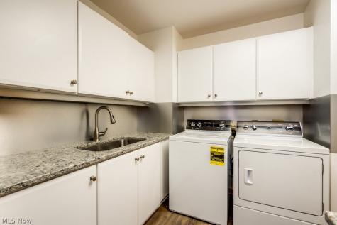 5200 Three Village Drive Lyndhurst OH 44124