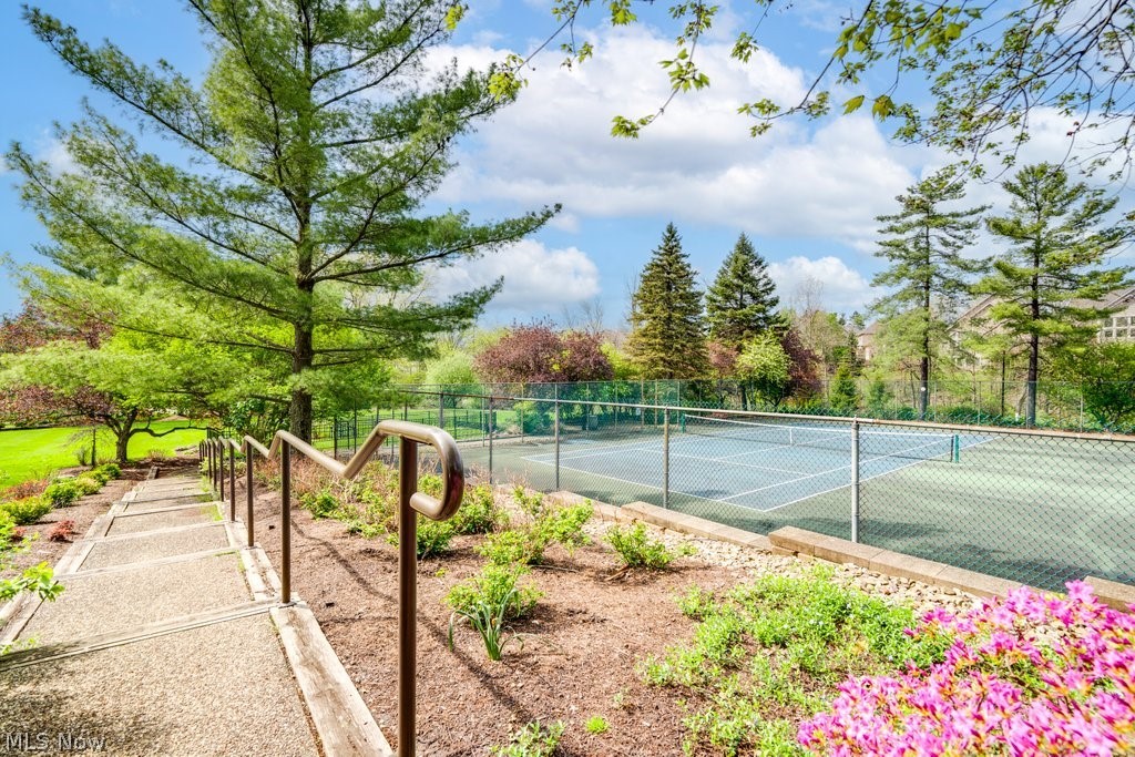 5200 Three Village Drive Lyndhurst OH 44124