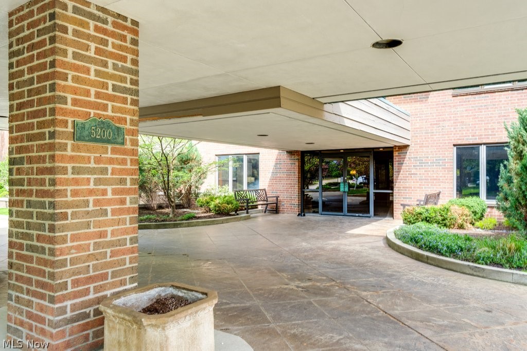 5200 Three Village Drive Lyndhurst OH 44124