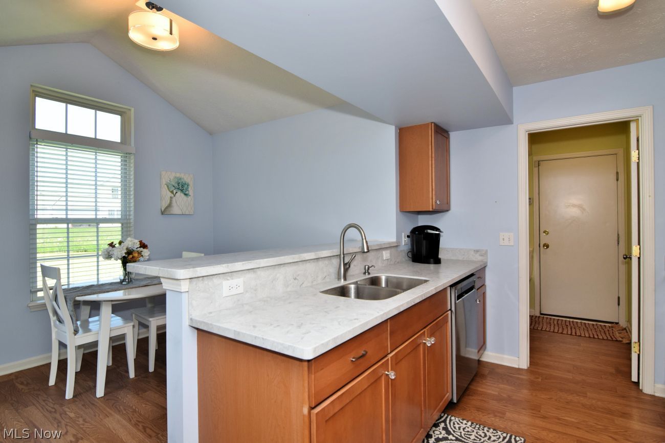 263 Teal Circle Akron OH 44319