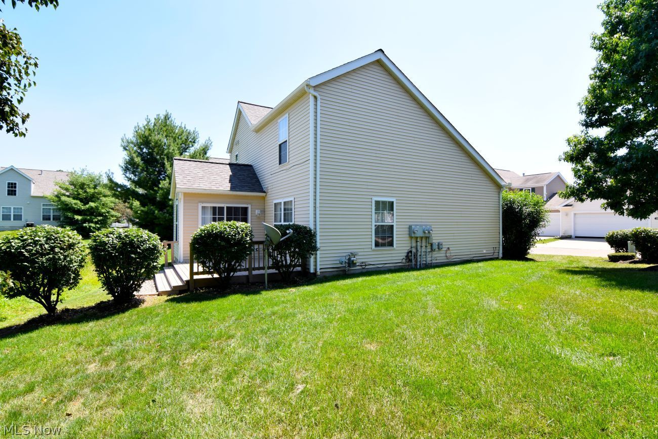 263 Teal Circle Akron OH 44319