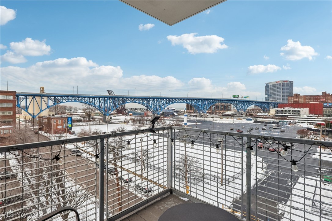 1237 Washington Avenue Cleveland OH 44113