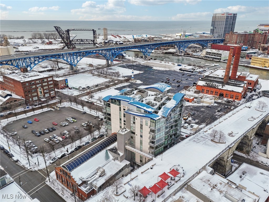 1237 Washington Avenue Cleveland OH 44113