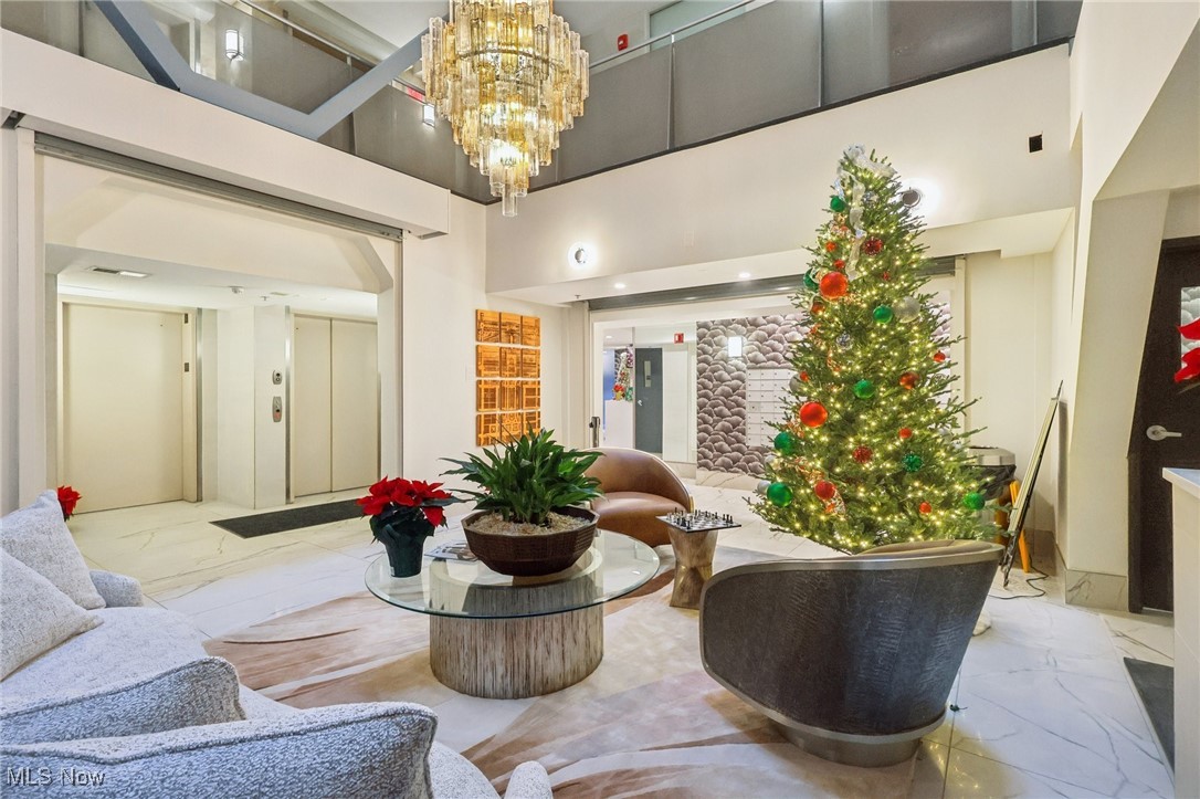 1237 Washington Avenue Cleveland OH 44113