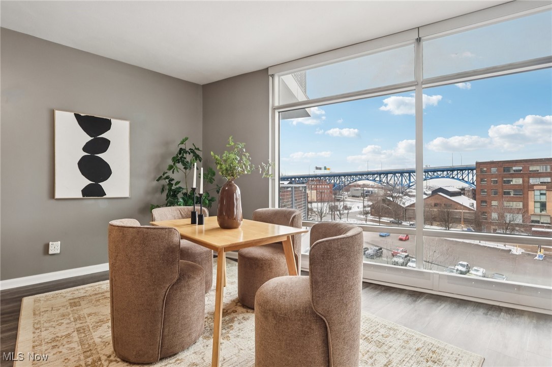 1237 Washington Avenue Cleveland OH 44113