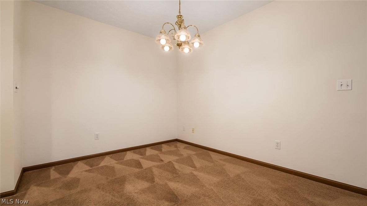 267 Goosepond Road Newark OH 43055