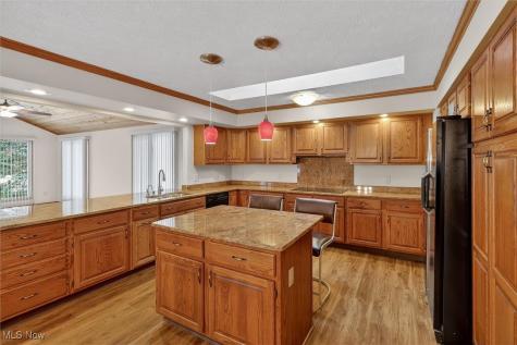 9605 Lismore Lane Mentor OH 44060