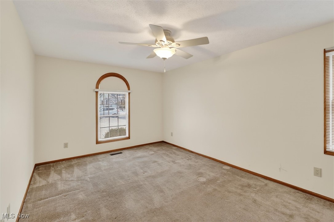 9605 Lismore Lane Mentor OH 44060