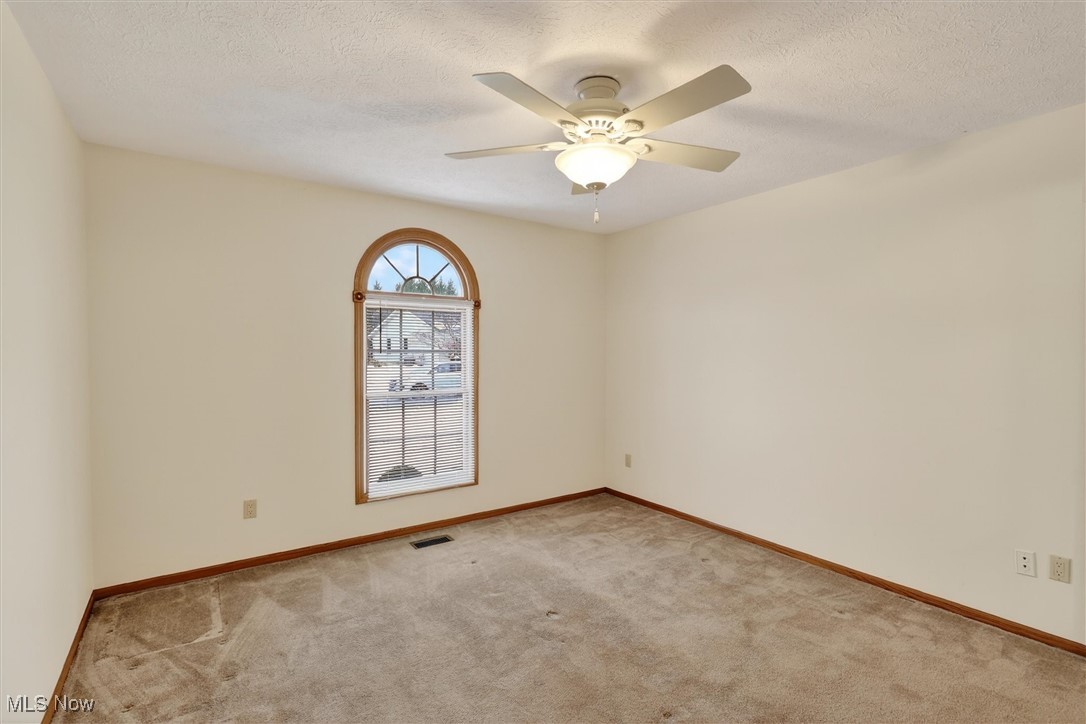 9605 Lismore Lane Mentor OH 44060
